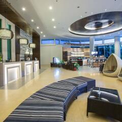 Отель Deevana Plaza Phuket гостиничный бар