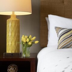 Отель Renaissance Columbus Downtown Hotel США, Колумбус - отзывы, цены и фото номеров - забронировать отель Renaissance Columbus Downtown Hotel онлайн сейф в номере
