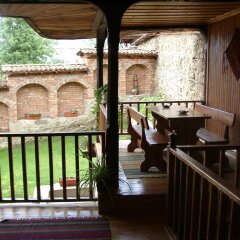Отель Sarafova Guest House балкон