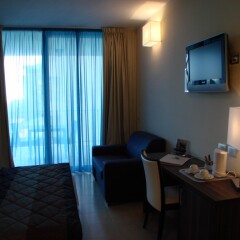 Отель Mercure Rimini Lungomare Италия, Римини - 8 отзывов об отеле, цены и фото номеров - забронировать отель Mercure Rimini Lungomare онлайн удобства в номере