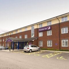 Отель Premier Inn Warrington Central North парковка
