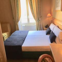 Hotel dei Quiriti Suite комната для гостей фото 9