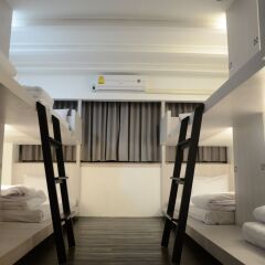 3howw Hostel @ Sukhumvit 21 Бангкок интерьер отеля фото 3