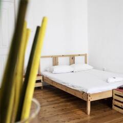 Locals Hostel & Suites комната для гостей фото 3
