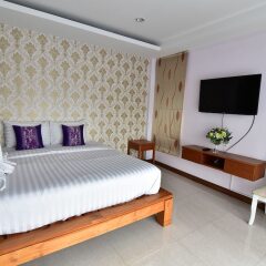 Апартаменты Kaewfathip Apartment Паттайя комната для гостей фото 2