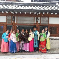 Отель Bukchonmaru Hanok Guesthouse развлечения