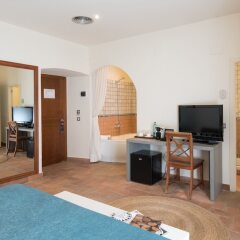 Hotel El Convent de Begur удобства в номере