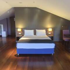 Отель Holiday Inn Express Istanbul Altunizade комната для гостей фото 5