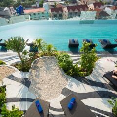Oakwood Hotel Journeyhub Phuket Патонг пляж фото 2