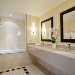 Radisson Blu Hotel, Paris Boulogne ванная