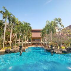 Novotel Surabaya Hotel бассейн фото 2