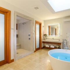Отель Sandals Montego Bay - All Inclusive - Couples Only ванная