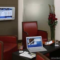 Отель Hilton Brussels City интерьер отеля фото 3