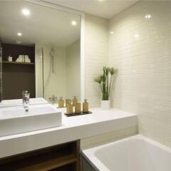 Отель Citadines Les Halles Paris Франция, Париж - 3 отзыва об отеле, цены и фото номеров - забронировать отель Citadines Les Halles Paris онлайн ванная фото 2