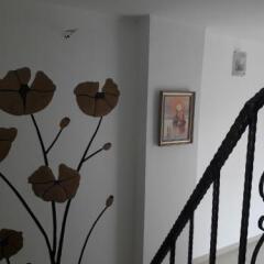 Отель Dracena Guesthouse Болгария, Равда - отзывы, цены и фото номеров - забронировать отель Dracena Guesthouse онлайн интерьер отеля фото 3