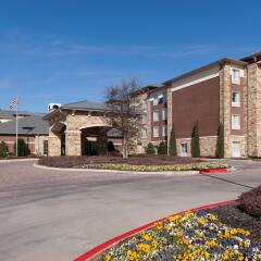 Отель Homewood Suites Denton парковка