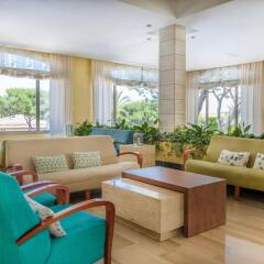 Отель VIVA Cala Mesquida Resort & Spa интерьер отеля