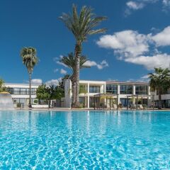 Royal Blue Hotel Paphos бассейн фото 5