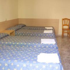 Отель Hostal Abrevadero комната для гостей фото 3