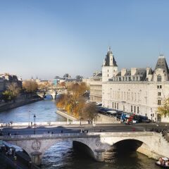 Отель Les Rives de Notre-Dame фото 2