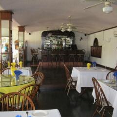 Отель Fisherman's Inn гостиничный бар