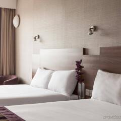 Отель Jurys Inn Glasgow Великобритания, Глазго - отзывы, цены и фото номеров - забронировать отель Jurys Inn Glasgow онлайн комната для гостей фото 2