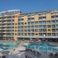 HVD Viva Club Hotel - Все включено бассейн фото 4