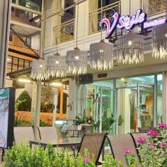 V Style Boutique Hotel гостиничный бар