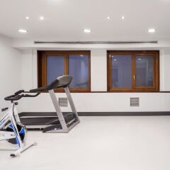 Отель Ilunion Hotel Bilbao Испания, Бильбао - 2 отзыва об отеле, цены и фото номеров - забронировать отель Ilunion Hotel Bilbao онлайн фитнесс-зал фото 2