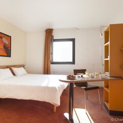 Отель Canal Suites Paris La Villette комната для гостей фото 9