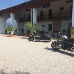 Отель Agriturismo Crocerone B&B Италия, Бассано-дель-Граппа - отзывы, цены и фото номеров - забронировать отель Agriturismo Crocerone B&B онлайн парковка
