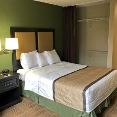 Отель Extended Stay America - Detroit - Farmington Hills комната для гостей фото 2