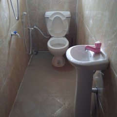 Sigix Bar & Hotel in Ikeja, Nigeria from 48$, photos, reviews - zenhotels.com bathroom