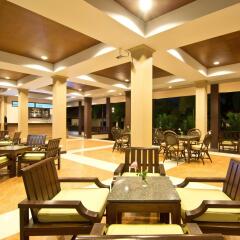 Отель Rose Bay Resort питание