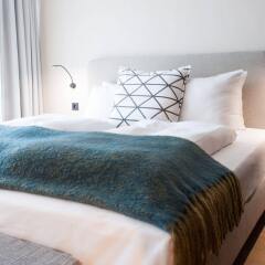Отель PREMIER SUITES PLUS Antwerp комната для гостей