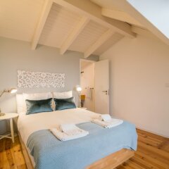 Апартаменты Rose Duplex Apartment 5E Лиссабон комната для гостей