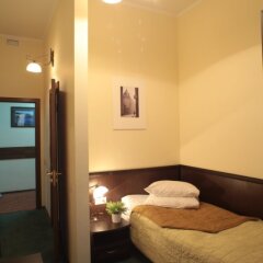 Nanotel Hotel сейф в номере