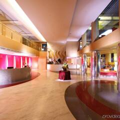 Hotel Re! @ Pearls Hill развлечения