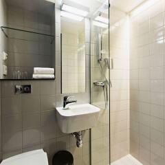 Отель STF Göteborg City Hotel Швеция, Гётеборг - отзывы, цены и фото номеров - забронировать отель STF Göteborg City Hotel онлайн ванная