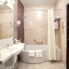 Гостиница BISHOTEL в Липецке 2 отзыва об отеле, цены и фото номеров - забронировать гостиницу BISHOTEL онлайн Липецк ванная