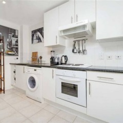 Отель Modern 1 Bedroom Flat in Battersea в номере