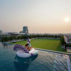 Romance Hotel Sukhumvit 97 бассейн