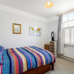 Отель 2 Bedroom House With Garden in Battersea комната для гостей фото 2