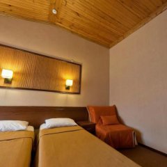 Гостиница Альбатрос в Анапе 14 отзывов об отеле, цены и фото номеров - забронировать гостиницу Альбатрос онлайн Анапа комната для гостей фото 2