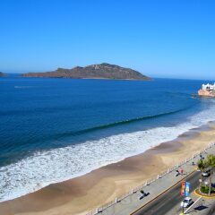 Отель Don Pelayo Pacific Beach пляж