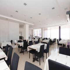 Kamer Suites & Hotel Чешме питание