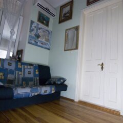 Гостиница Hostel Kiev-Art Украина, Киев - 6 отзывов об отеле, цены и фото номеров - забронировать гостиницу Hostel Kiev-Art онлайн комната для гостей фото 2