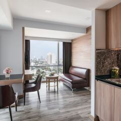 Отель Adelphi Grande Sukhumvit By Compass Hospitality Бангкок фото 3
