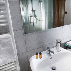 Отель Terres d'Aventure Suites Италия, Турин - отзывы, цены и фото номеров - забронировать отель Terres d'Aventure Suites онлайн ванная фото 2