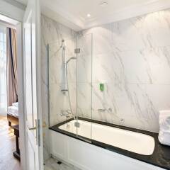 Отель Austria Trend Parkhotel Schönbrunn ванная фото 2